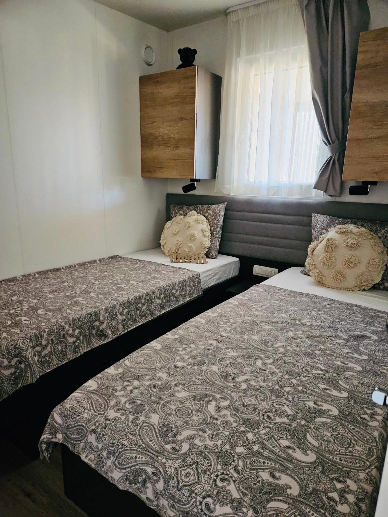 Mobile Home Peponi Del Mar, Brand New Biograd Na Moru Exterior photo